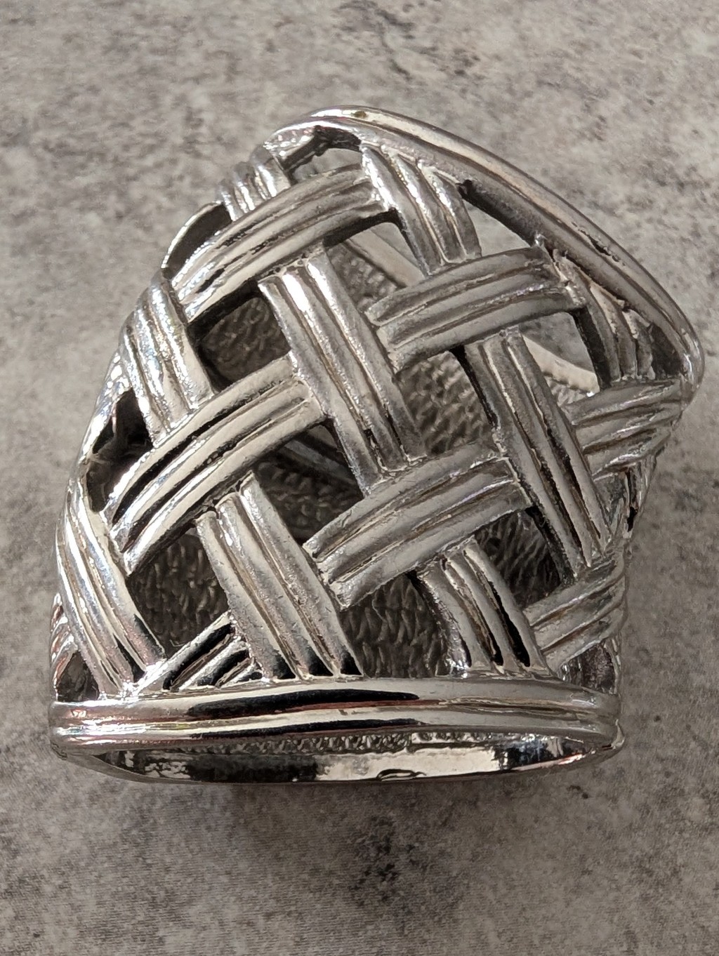 Chunky Woven Reversible Silver Tone Scarf Clip
